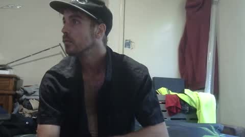 Snapshot of steveaussie chatting on 02-03-25, 09:41 Australian420 online show from 02-03-25, 09:41