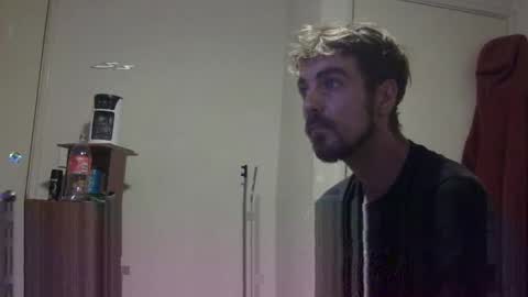 Snapshot of steveaussie chatting on 02-09-25, 01:25 Australian420 online show from 02-09-25, 01:25