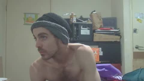 Snapshot of steveaussie chatting on 09-12-25, 02:11 Australian420 online show from 09-12-25, 02:11