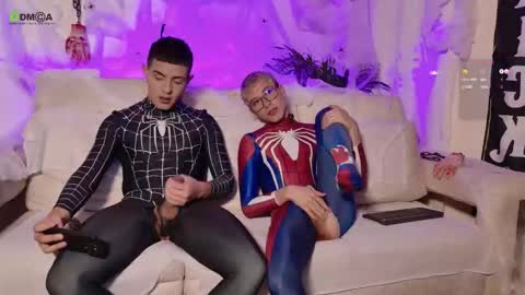 Stevenn online show from 10-30-25, 04:47