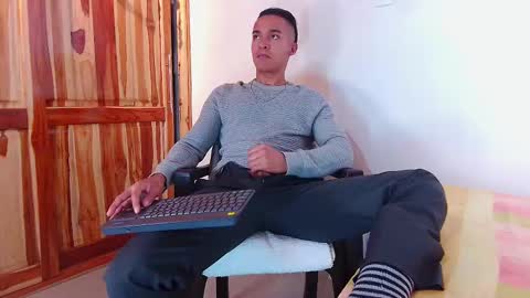 steven_modelo69 online show from 02-17-25, 02:53