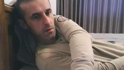 Snapshot of stevenpit chatting on 12-15-24, 01:54 stevenpit online show from 12-15-24, 01:54