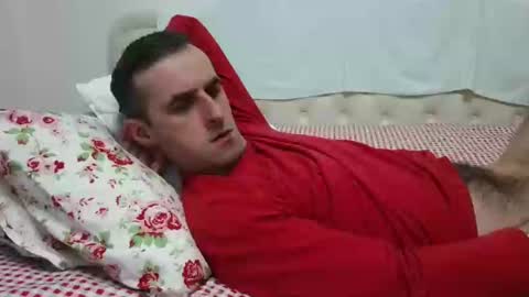 Snapshot of stevenpit chatting on 02-15-25, 09:16 stevenpit online show from 02-15-25, 09:16