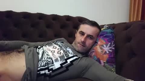 Snapshot of stevenpit chatting on 02-25-25, 05:15 stevenpit online show from 02-25-25, 05:15