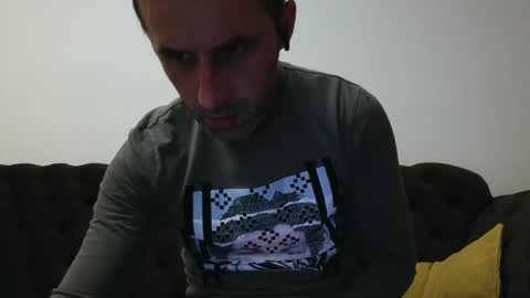 Snapshot of stevenpit chatting on 02-26-25, 06:54 stevenpit online show from 02-26-25, 06:54