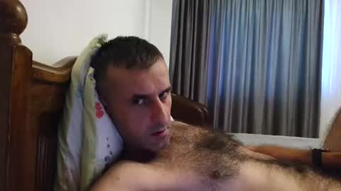 Snapshot of stevenpit chatting on 09-21-25, 10:39 stevenpit online show from 09-21-25, 10:39