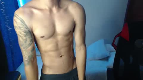 Snapshot of stevensex501 chatting on 01-11-25, 08:43 steven online show from 01-11-25, 08:43