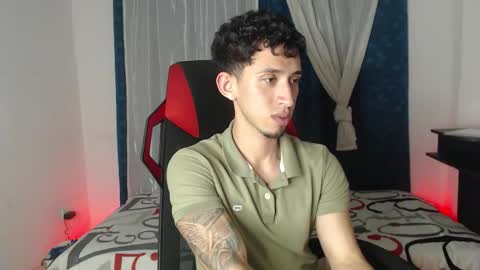 Snapshot of stevensex501 chatting on 09-21-25, 05:20 steven online show from 09-21-25, 05:20