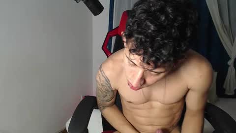 Snapshot of stevensex501 chatting on 11-13-25, 05:50 steven online show from 11-13-25, 05:50