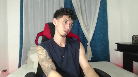 Snapshot of stevensex501 chatting on 11-16-25, 10:26 steven online show from 11-16-25, 10:26