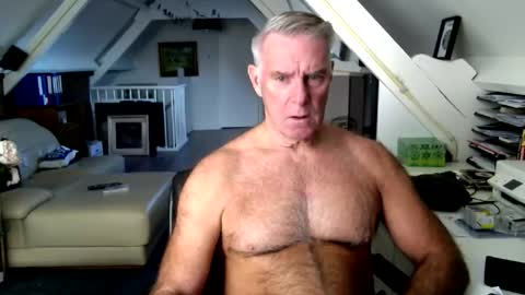 stevetwo online show from 11-24-25, 01:00