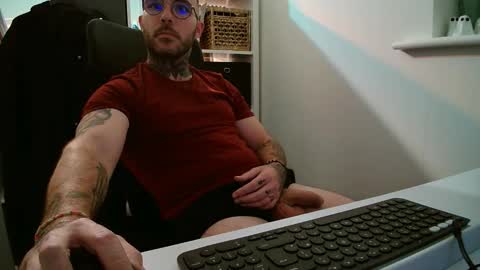 Snapshot of stevie_rae chatting on 10-27-25, 09:30 stevie_rae online show from 10-27-25, 09:30