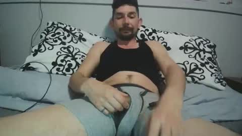 steviecombes01 online show from 04-21-26, 04:08