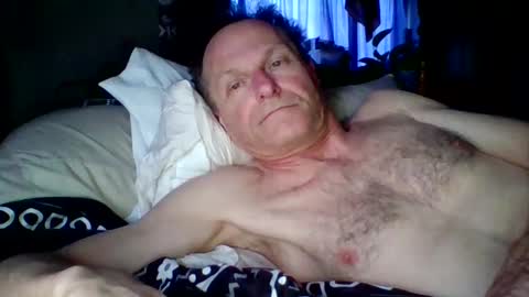 steviehard7 online show from 02-05-25, 03:09