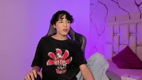 Snapshot of sthepanodimonaco chatting on 02-13-26, 08:16 Sthepano online show from 02-13-26, 08:16