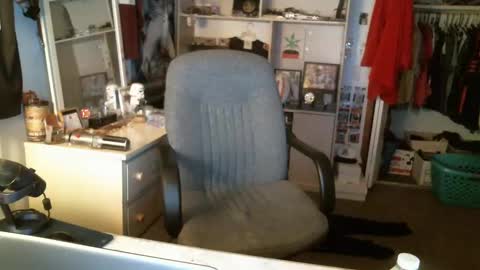 stickey online show from 12-28-24, 01:29