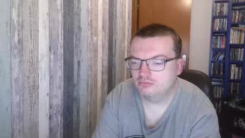 Snapshot of still_alive1985 chatting on 09-17-25, 05:53 Oliver online show from 09-17-25, 05:53