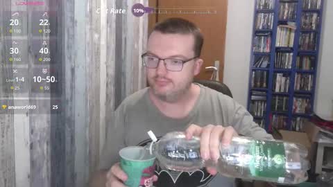 Snapshot of still_alive1985 chatting on 09-27-25, 08:14 Oliver online show from 09-27-25, 08:14