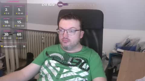 Snapshot of still_alive1985 chatting on 10-30-25, 07:10 Oliver online show from 10-30-25, 07:10