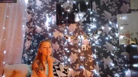 Snapshot of stilsy_brit chatting on 12-19-24, 12:56 Catalina online show from 12-19-24, 12:56