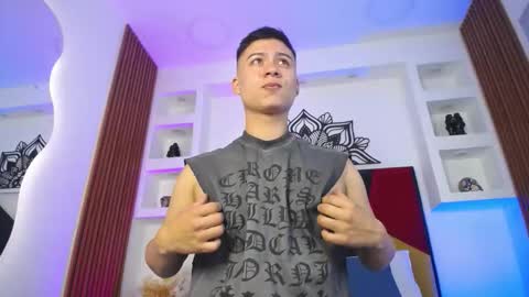 Snapshot of stiven_zarek chatting on 02-28-26, 12:28 stiven online show from 02-28-26, 12:28