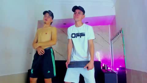 friends online show from 11-03-25, 04:36