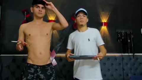 friends online show from 11-21-25, 04:44