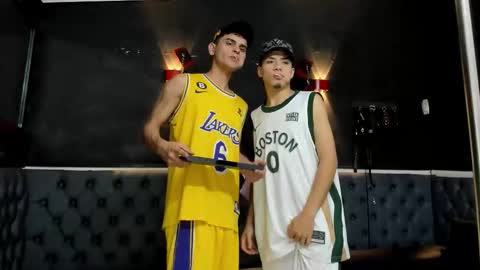 friends online show from 11-23-25, 04:34