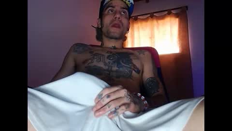 Snapshot of stivenunivers996 chatting on 02-15-25, 04:23 stiven online show from 02-15-25, 04:23