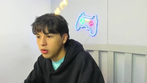 Stiwen online show from 09-30-25, 01:38