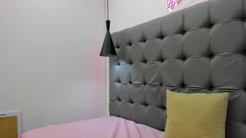 Stiwen online show from 10-02-25, 03:46