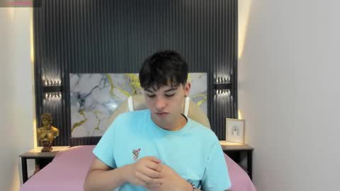 Stiwen online show from 11-16-25, 04:34