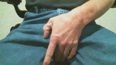 Snapshot of stlhammer68 chatting on 09-30-25, 07:19 stl hammer online show from 09-30-25, 07:19