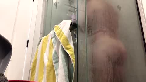 Snapshot of stlhotwifeguy chatting on 12-11-24, 04:09 stlhotwifeguy online show from 12-11-24, 04:09