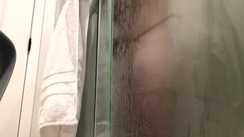 Snapshot of stlhotwifeguy chatting on 12-31-24, 03:42 stlhotwifeguy online show from 12-31-24, 03:42