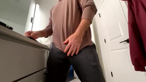 Snapshot of stlhotwifeguy chatting on 12-21-25, 08:05 stlhotwifeguy online show from 12-21-25, 08:05