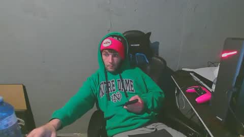 Snapshot of stonedpanda77 chatting on 12-21-24, 01:26 stonedpanda77 online show from 12-21-24, 01:26