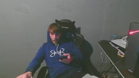 Snapshot of stonedpanda77 chatting on 01-11-25, 04:16 stonedpanda77 online show from 01-11-25, 04:16