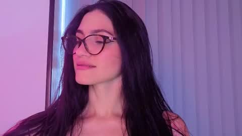 Liz online show from 09-21-25, 07:04