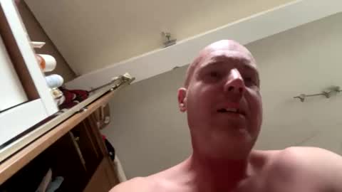 Stoodley22 online show from 10-01-25, 03:07