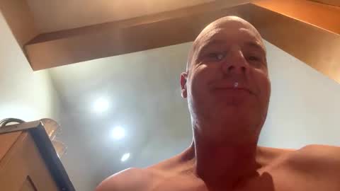 Stoodley22 online show from 10-13-25, 04:45