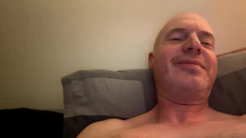 Stoodley22 online show from 03-26-26, 09:09