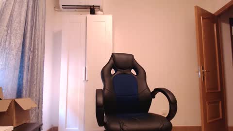 taira altair maturana online show from 02-23-25, 03:29