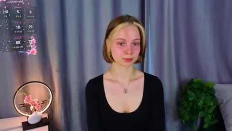 Snapshot of stormymuse chatting on 02-05-26, 01:05 Luna online show from 02-05-26, 01:05