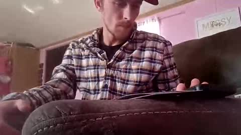 Snapshot of str33twyz3 chatting on 01-27-25, 04:54 Streetwyze online show from 01-27-25, 04:54