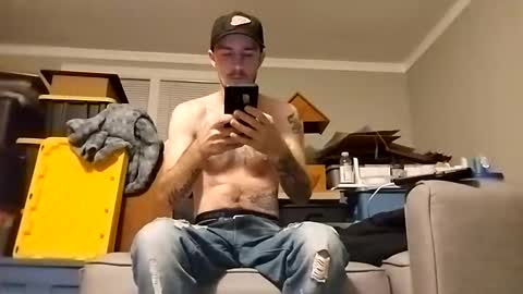 Snapshot of str33twyz3 chatting on 10-17-25, 09:23 Streetwyze online show from 10-17-25, 09:23