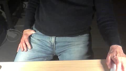 Dave online show from 12-14-25, 08:57