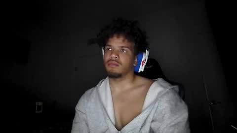 Snapshot of str8dj chatting on 11-17-25, 06:52 Dj online show from 11-17-25, 06:52