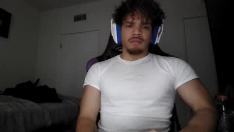 Snapshot of str8dj chatting on 12-15-25, 03:38 Dj online show from 12-15-25, 03:38