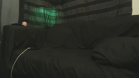 straitpipermann22 online show from 10-28-25, 09:24